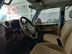 Toyota Land Cruiser 70